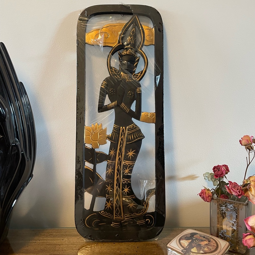 VTG Wood Carved Thai Art Wall Panel Black Gold NWT